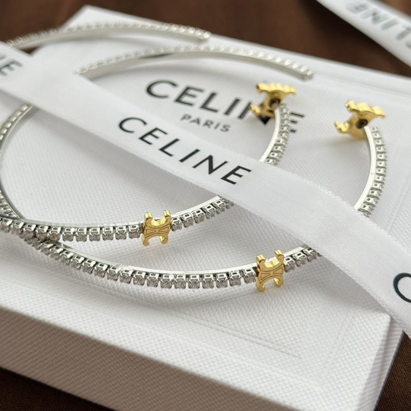 Ce1i*e bracelets